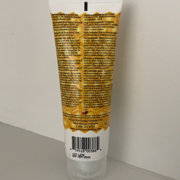 Thentix™ Muscle and Joint 4oz squeeze tube
“MADE IN CANADA” - Picture 2 of 3
